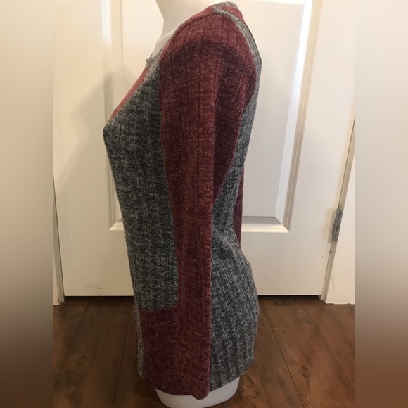 Studio Burgandy Gray Tunic Crewneck Long Sleeve Sweater Top - Picture 3 of 10